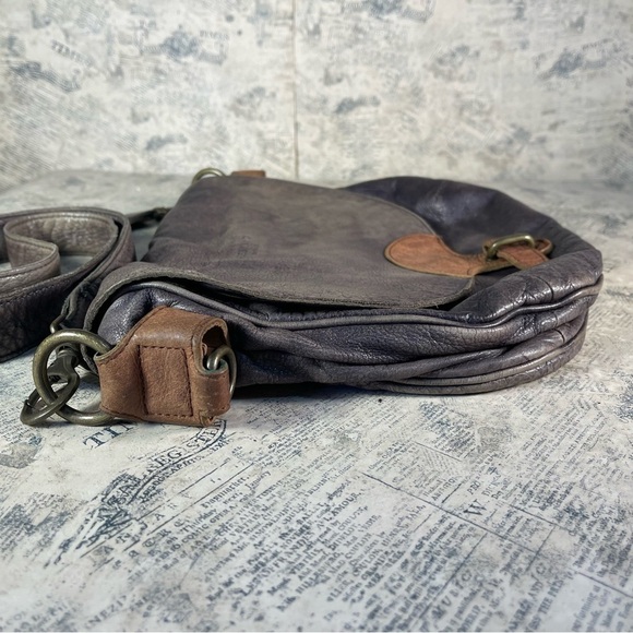 Liebeskind crossbody/messenger leather bag - Picture 6 of 16